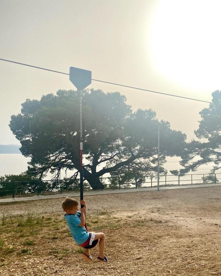 Family Resort Urania Baška Voda Kültér fotó