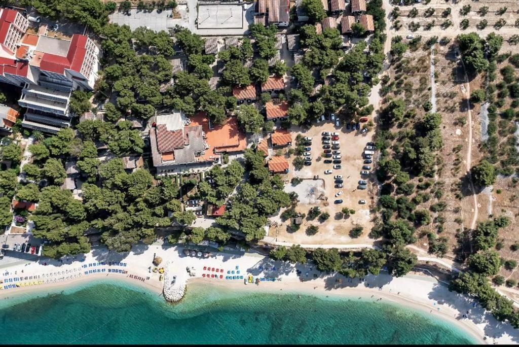 Family Resort Urania Baška Voda Kültér fotó