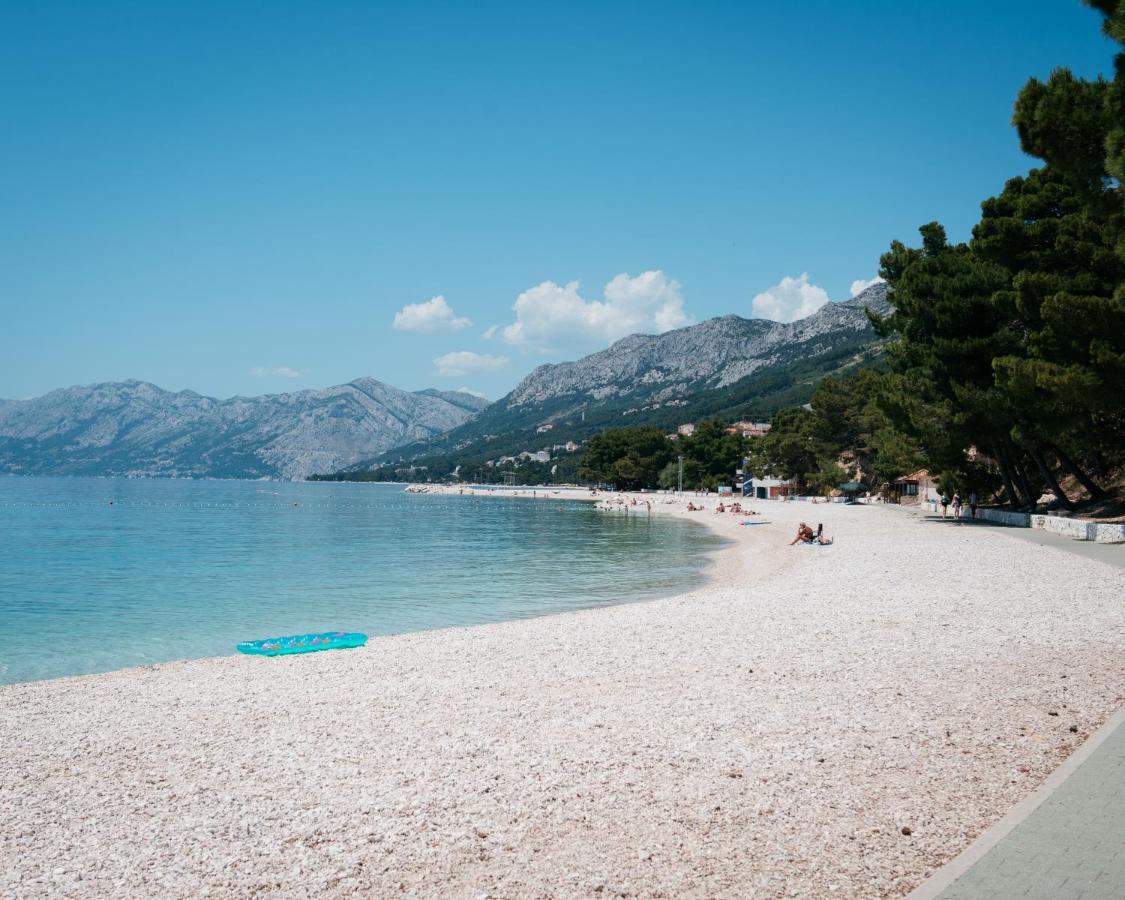 Family Resort Urania Baška Voda Kültér fotó